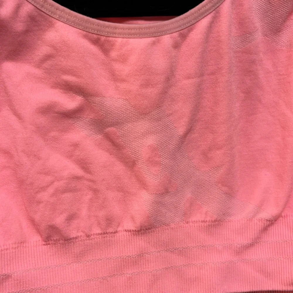 Comfy sports bra! - Picture 2 of 3